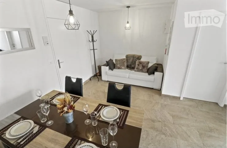 Appartement attique de 2.5 pièces avec vue, à Fribourg