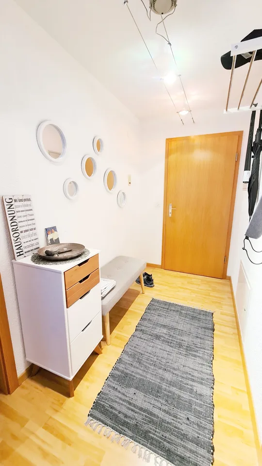 Sonnige Wohnung mit grosszügigem Sitzplatz an ruhiger Lage