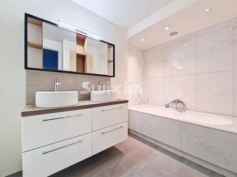 Schönes 4-Zimmer-Apartment mit Stil renoviert
