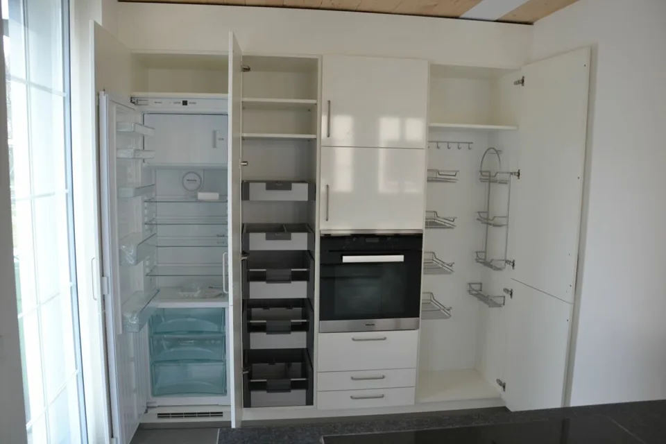 3-Generation House, 7 rooms + 2 rooms + garden. Noble, modern, chic restoration, very bright, all bio - or: 7-room apartment and 2-room office / au-pair apartment