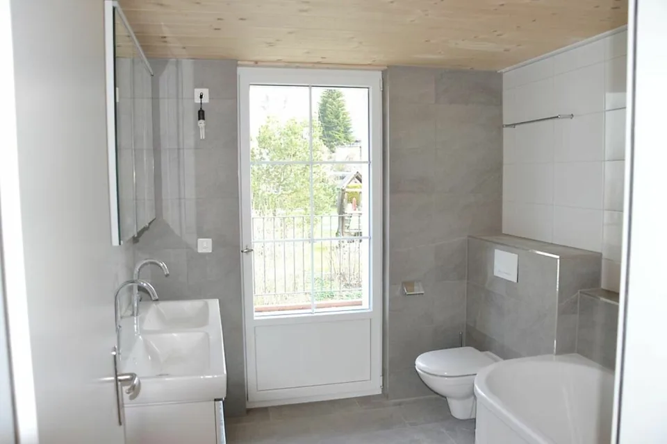 3-Generation House, 7 rooms + 2 rooms + garden. Noble, modern, chic restoration, very bright, all bio - or: 7-room apartment and 2-room office / au-pair apartment
