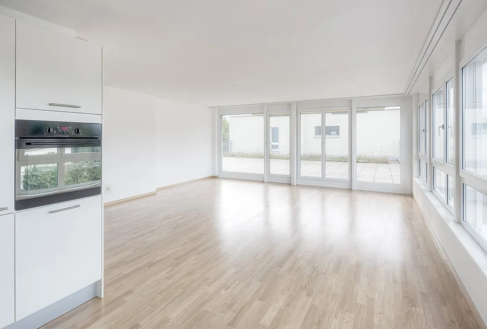 Lichtdurchflutete 4.5-Zimmer-Attikawohnung mit traumhafter Terrasse