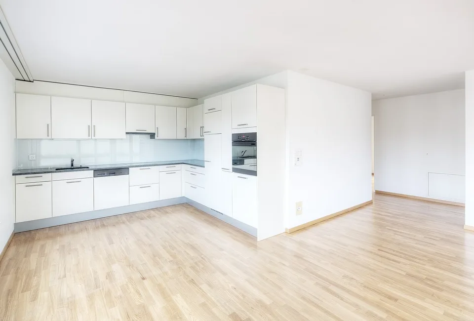 Lichtdurchflutete 4.5-Zimmer-Attikawohnung mit traumhafter Terrasse