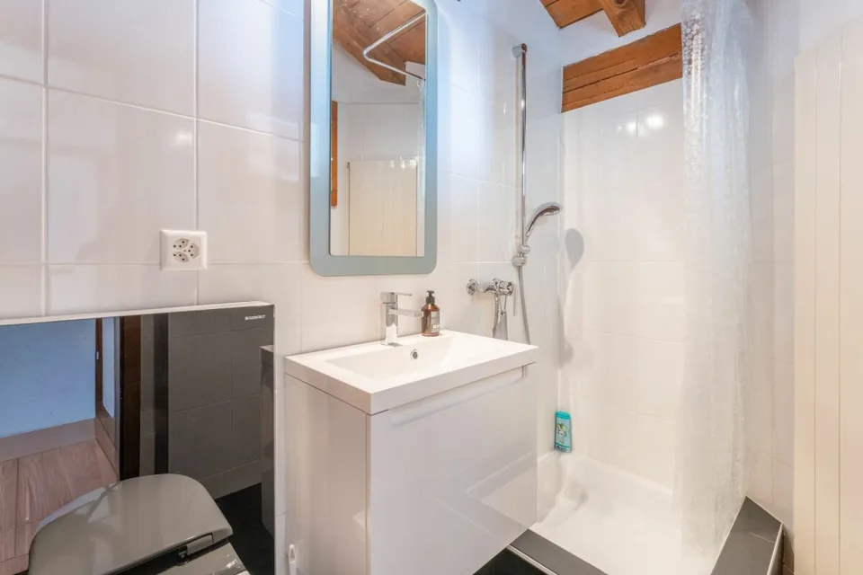 4 bedroom apartment with great view in picturesque Fidaz