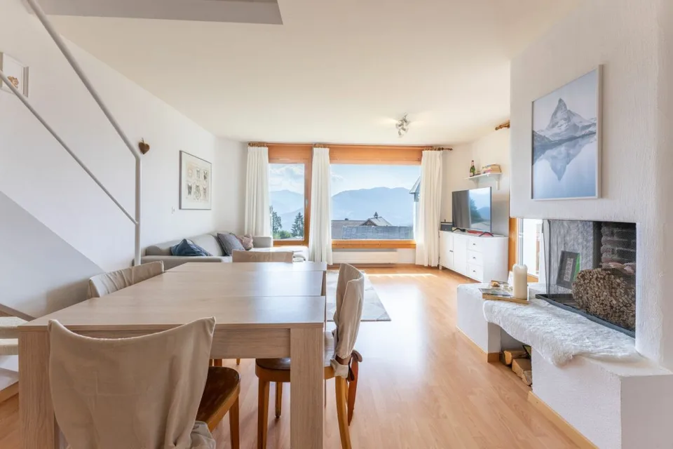 4 bedroom apartment with great view in picturesque Fidaz