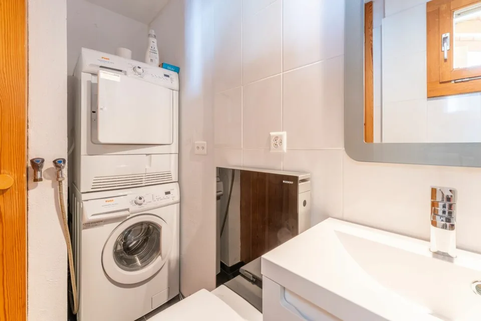 4 bedroom apartment with great view in picturesque Fidaz