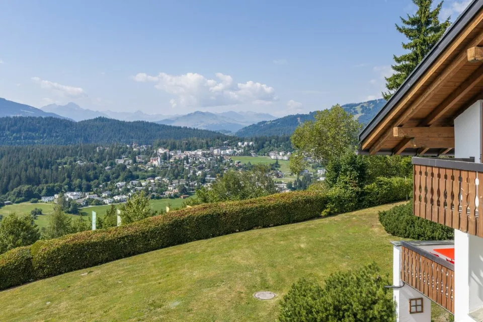 4 bedroom apartment with great view in picturesque Fidaz