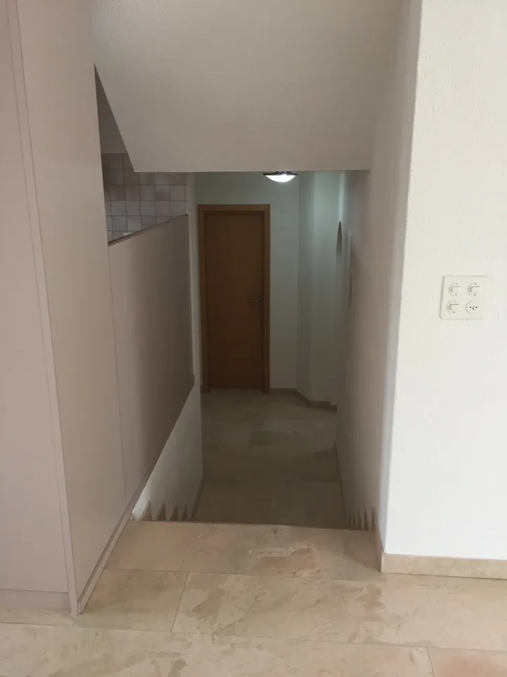 Charmantes 3.5-Zimmer-Apartment in Stetten – Renoviertes Altbau mit Balkon