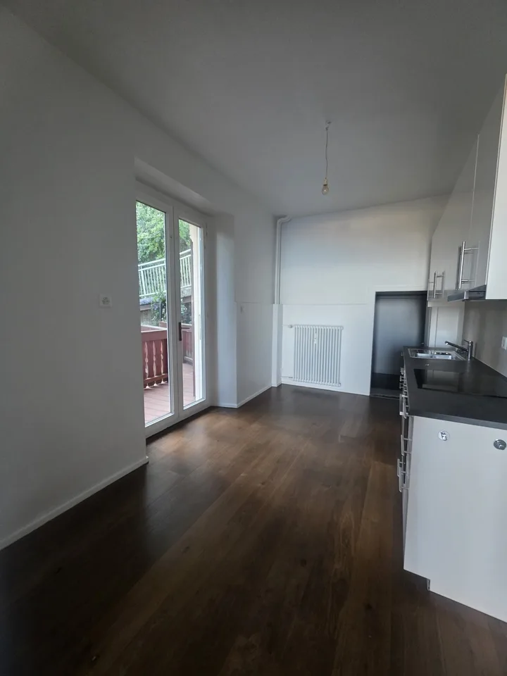 Appartamento di 4 locali, 1° piano, circa 110 m2 – foto 3 di 9