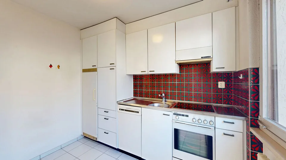 4.5-room semi-detached house with hobby room and parking space