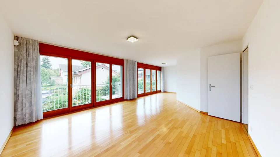 Large 7.5-room single-family house in a unique location