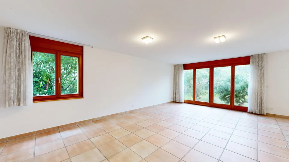 Large 7.5-room single-family house in a unique location