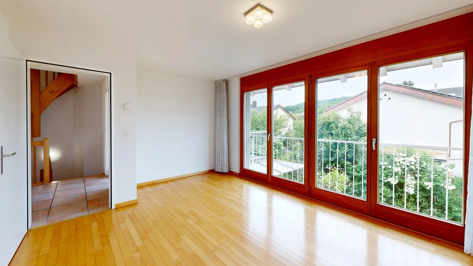 Large 7.5-room single-family house in a unique location