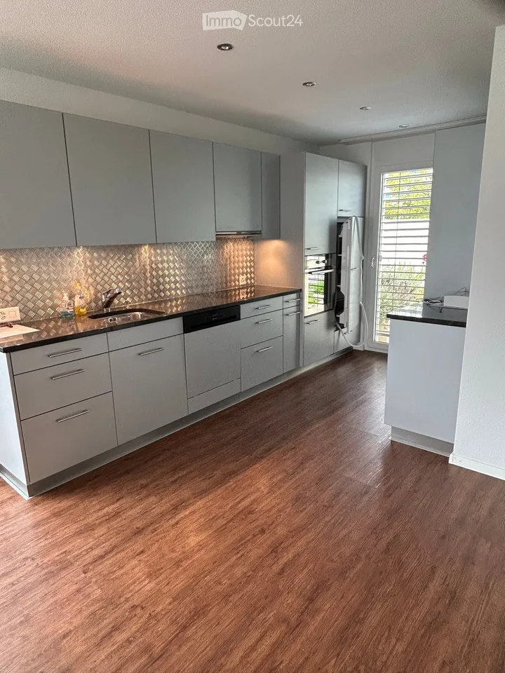 Spacious living on approximately 163m2 and 4.5 rooms
