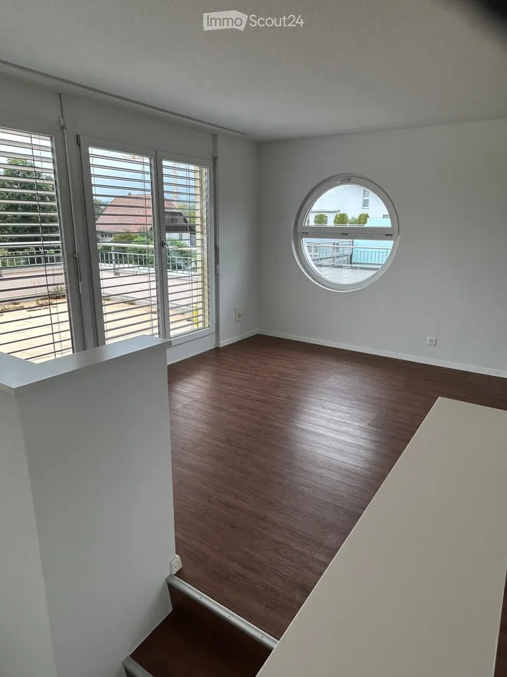 Spacious living on approximately 163m2 and 4.5 rooms