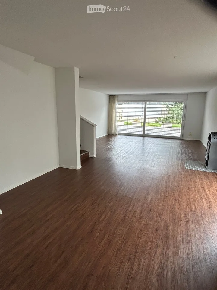 Spacious living on approximately 163m2 and 4.5 rooms