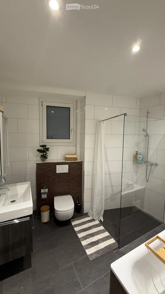 3.5-Zimmerwohnung, Hochparterre mit Terrasse im 1. OG
