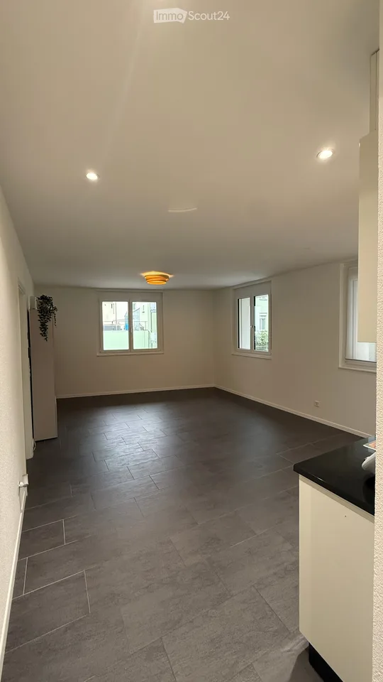 3.5-Zimmerwohnung, Hochparterre mit Terrasse im 1. OG