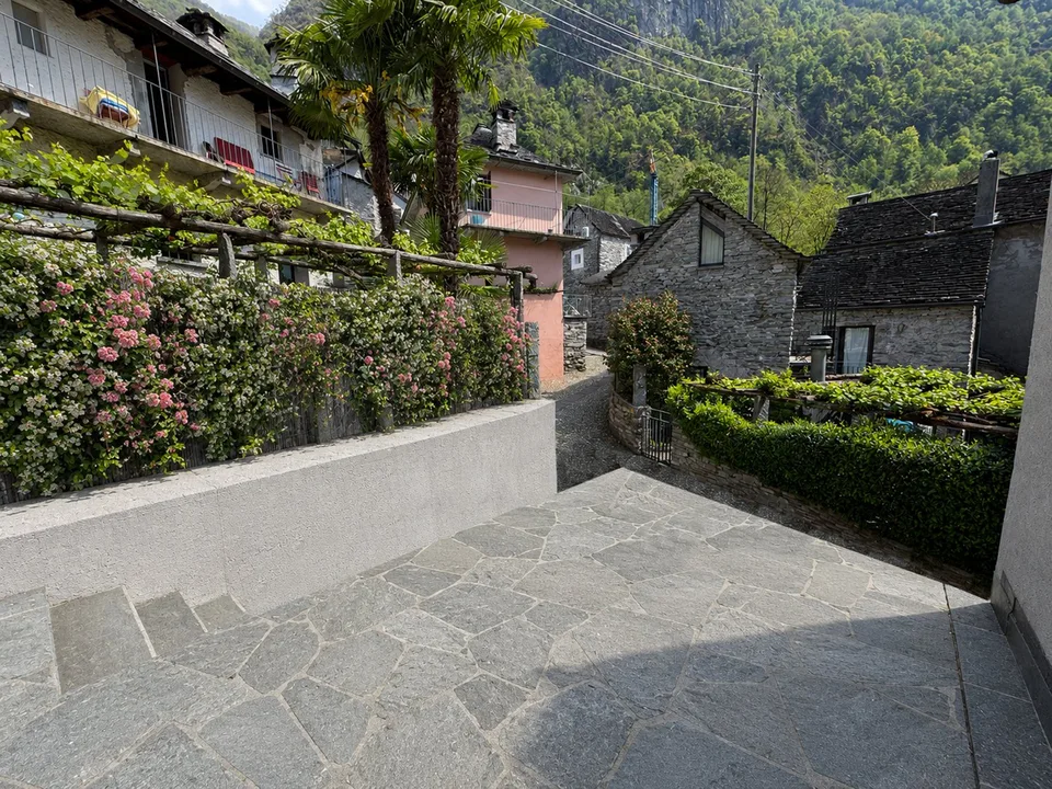 Zweitwohnsitz in MaggiaTal - 4.5 Zimmer mit Terrasse