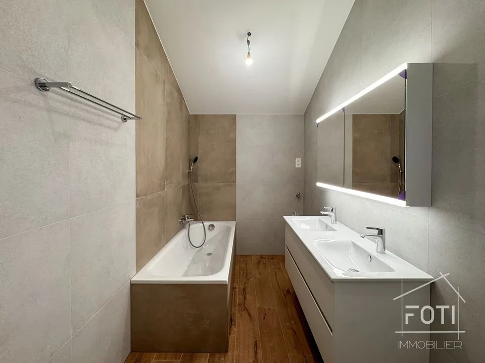 Appartement de 4 pièces avec terrasse et jardin privatif - Brent