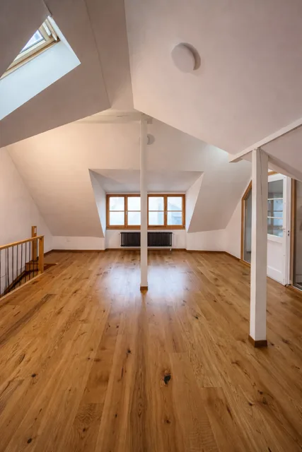Charmant maison d'angle 2.5 pièces sur trois étages – vivre avec une sensation de maison