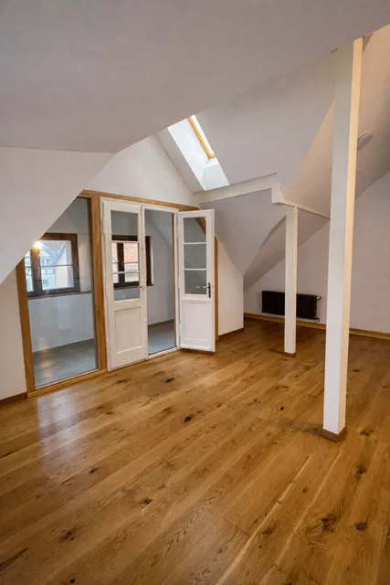 Charmant maison d'angle 2.5 pièces sur trois étages – vivre avec une sensation de maison