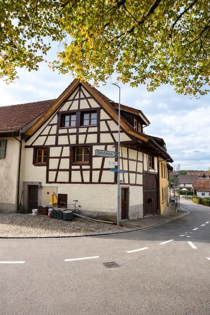 Charmant maison d'angle 2.5 pièces sur trois étages – vivre avec une sensation de maison