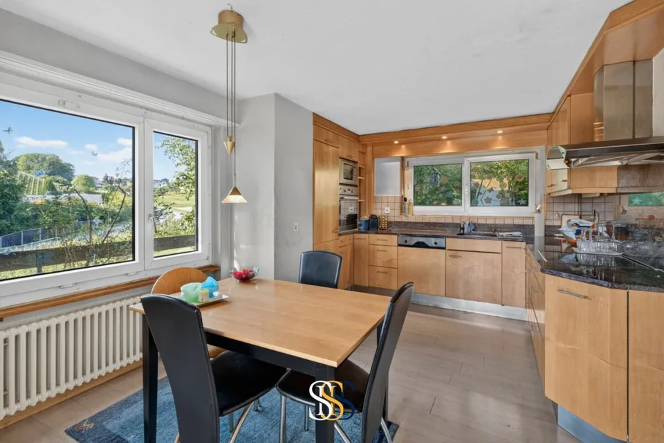 Charming single-family house with a far-reaching view and large garden