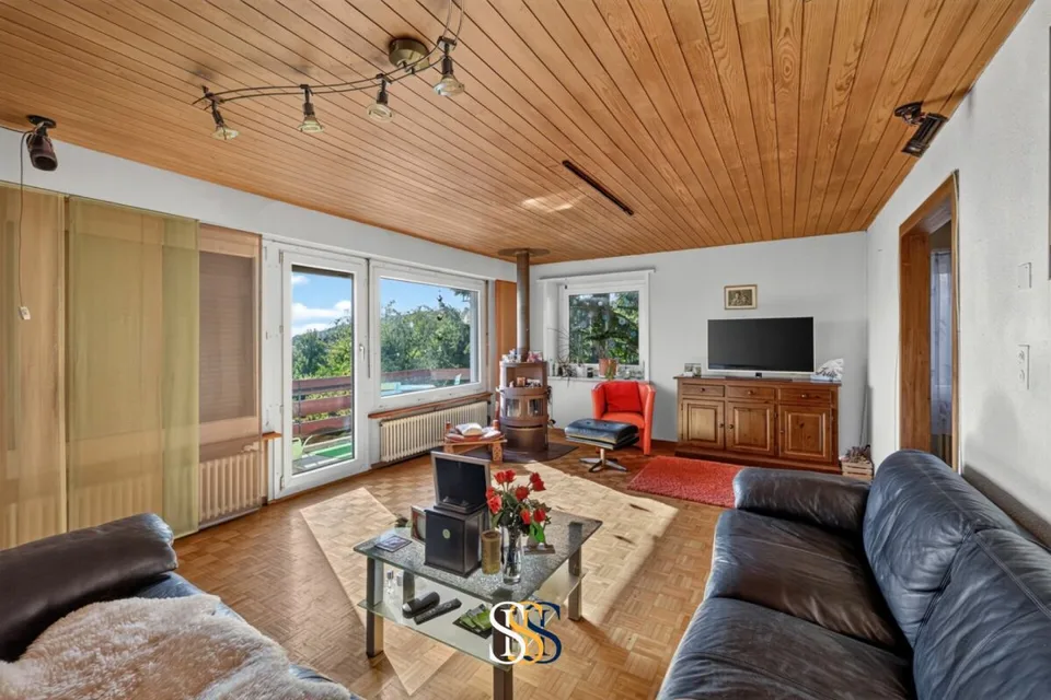 Charming single-family house with a far-reaching view and large garden