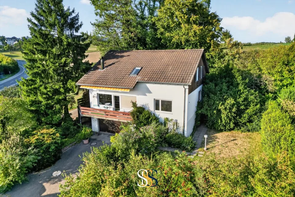 Charmantes Einfamilienhaus mit Weitblick und grossem Garten