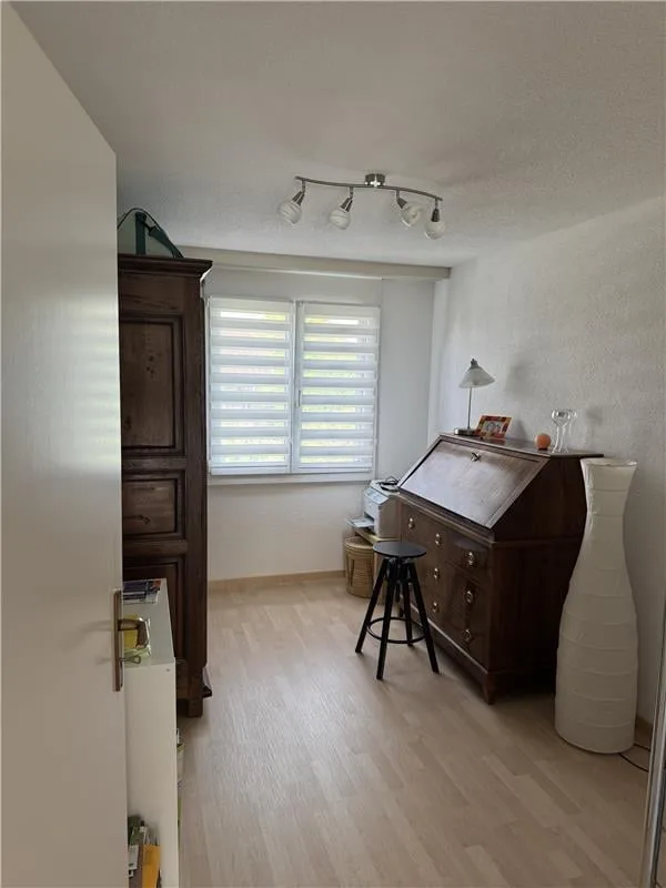 Charmant appartement 3.5 pièces avec balcon à Busswil BE à partir du 1er novembre 2026