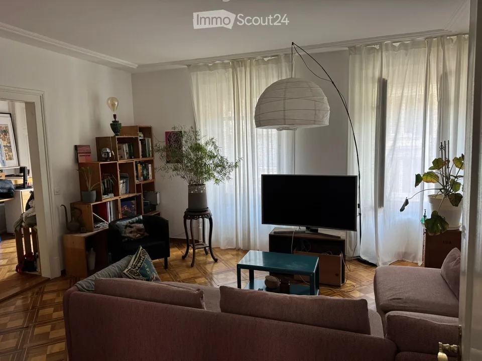 Charmante 4.5 Zimmerwohnung mitten im Zentrum von Biel