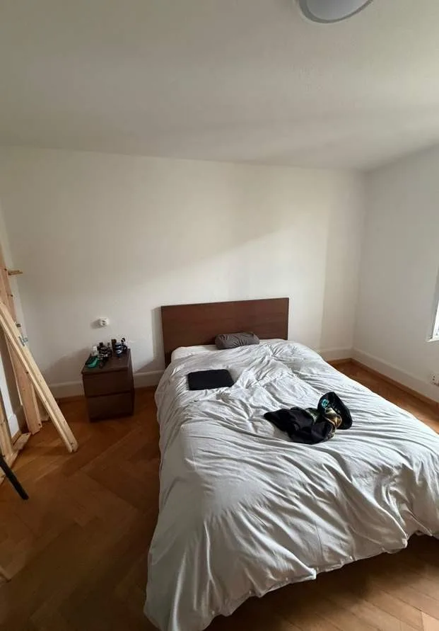 chambre dans un appartement partagé