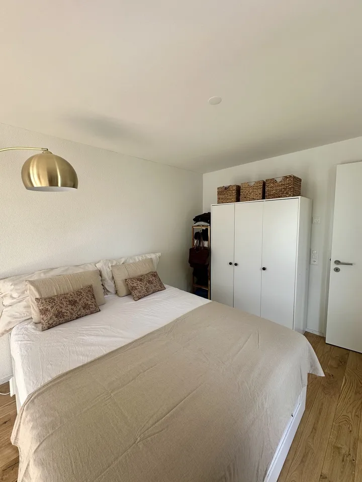 Furnished 2.5-room apartment in a quiet location in Zurich Oerlikon for subletting