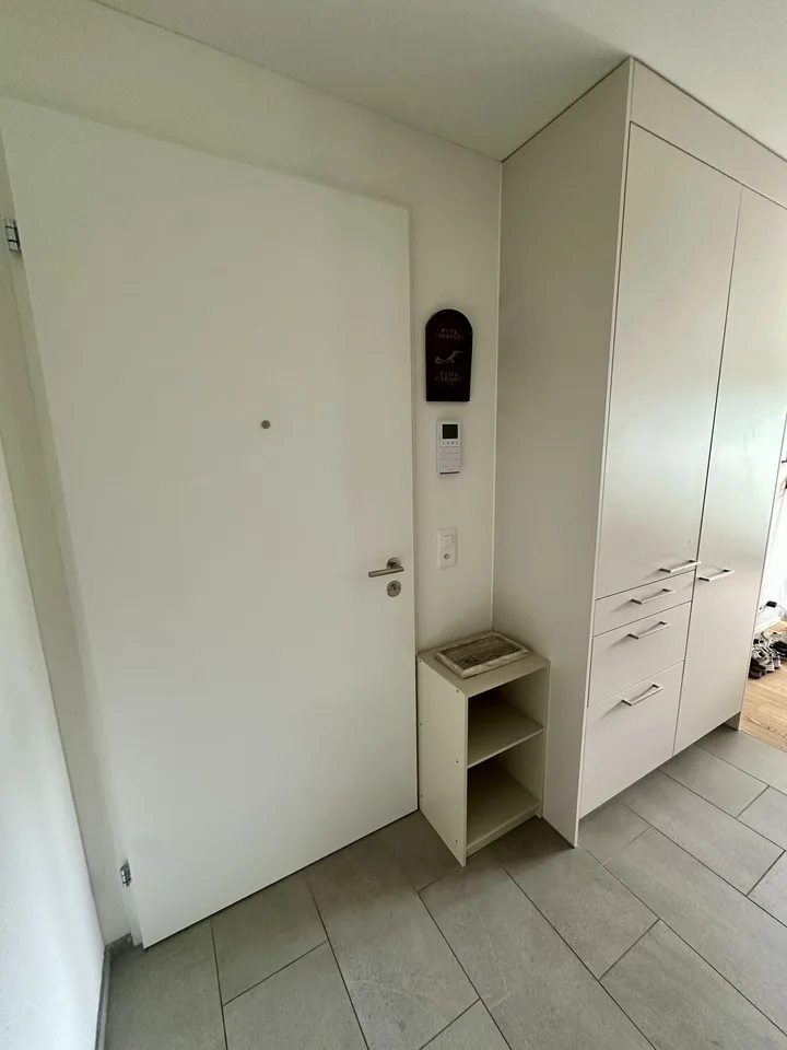 Furnished 2.5-room apartment in a quiet location in Zurich Oerlikon for subletting