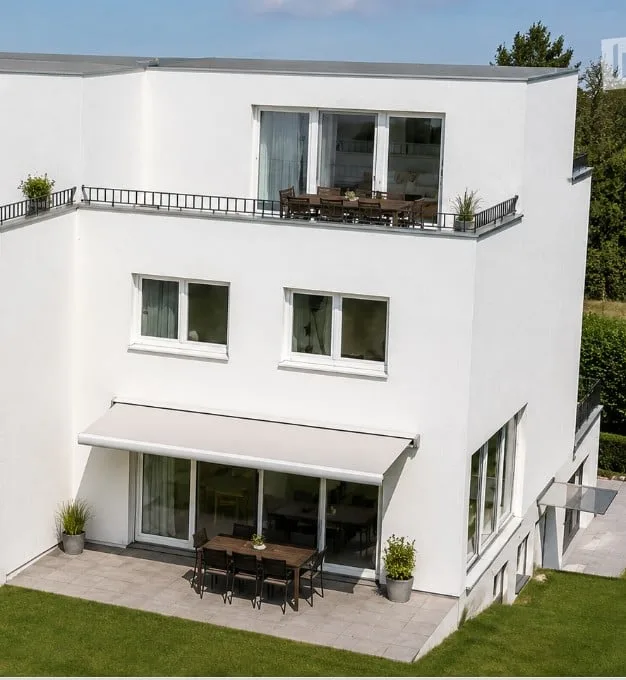Newly built semi-detached house with a view, garden, and plenty of space, first occupancy in Niederdorf