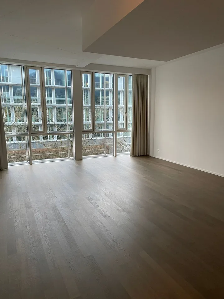 Bright 2.5 room apartment