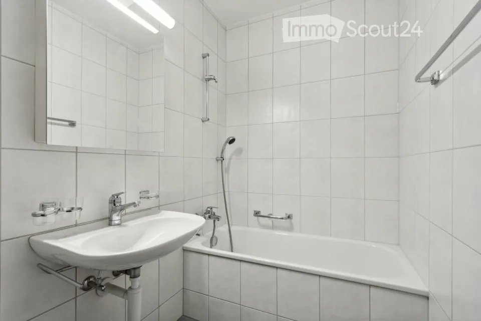 Charmantes 3-Zimmer-Wohnung mit Balkon in Biel
