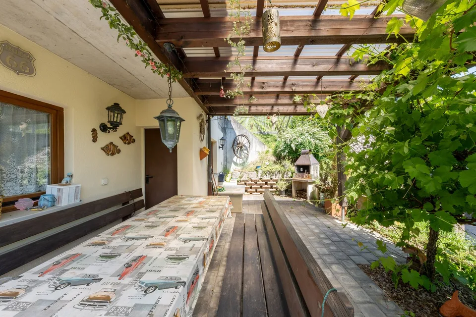 Grossartiges Landhaus an Südlage