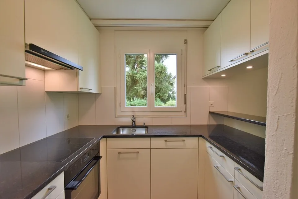 Your new home in a quiet, well-maintained location is waiting for you.