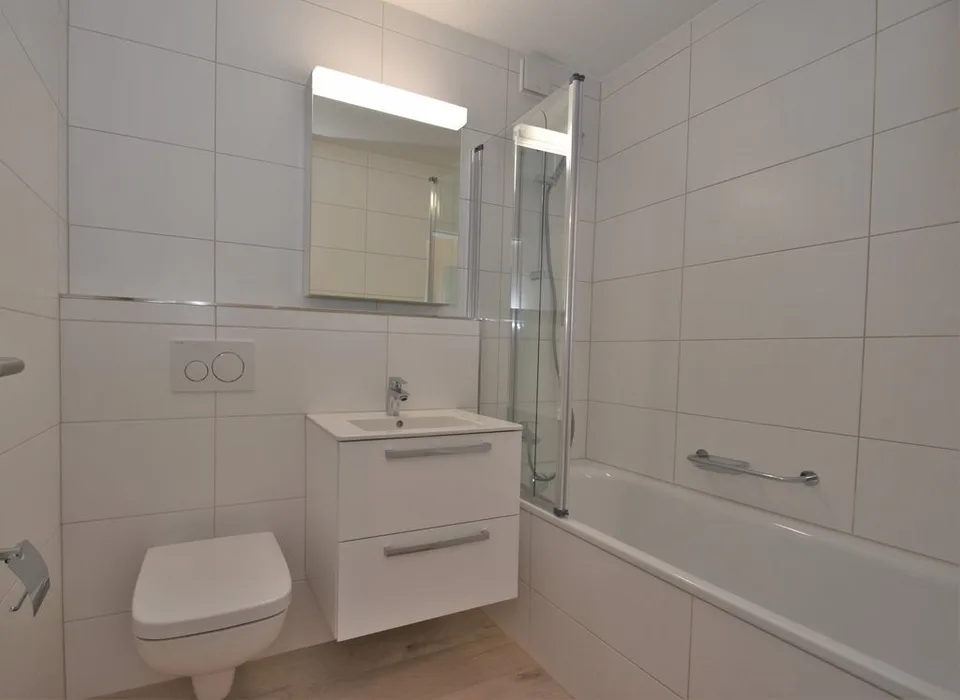 Your new home in a quiet, well-maintained location is waiting for you.