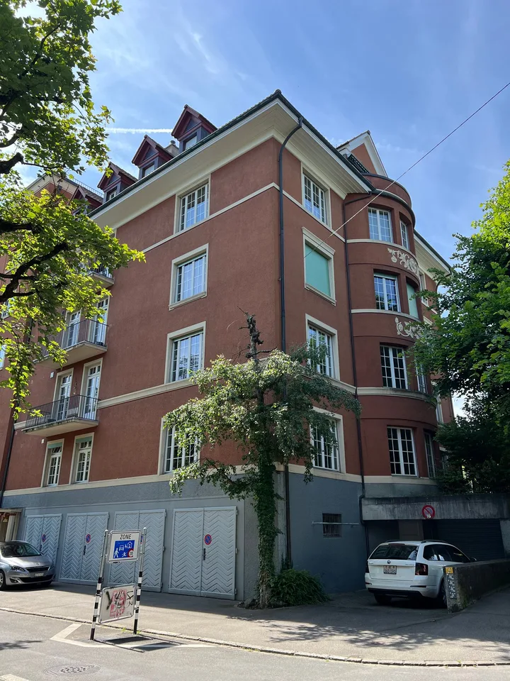 Luxuriöse 5-Zimmer-Wohnung in grüner Umgebung in Bern