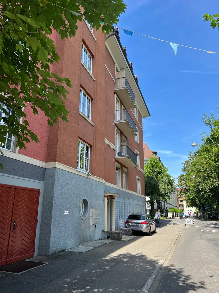 Luxuriöse 5-Zimmer-Wohnung in grüner Umgebung in Bern