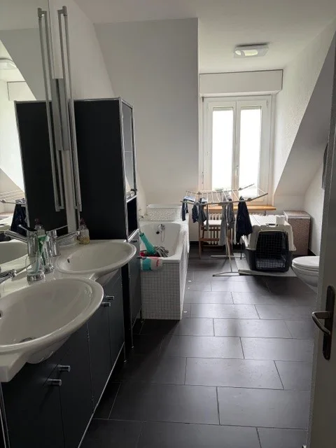 Luxuriöse 5-Zimmer-Wohnung in grüner Umgebung in Bern