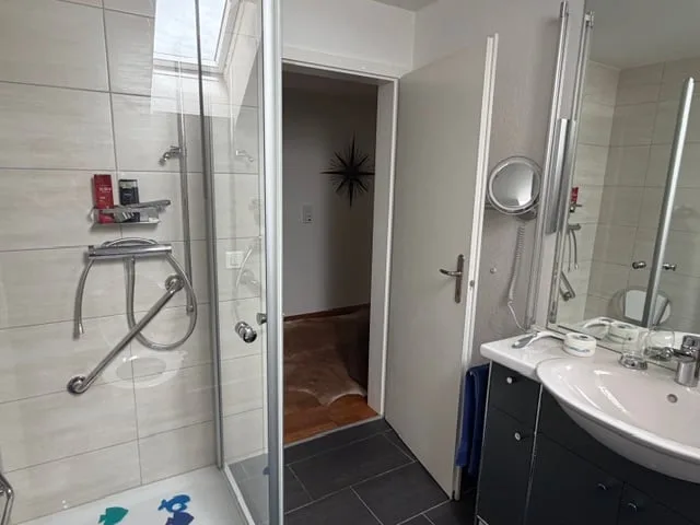 Luxuriöse 5-Zimmer-Wohnung in grüner Umgebung in Bern
