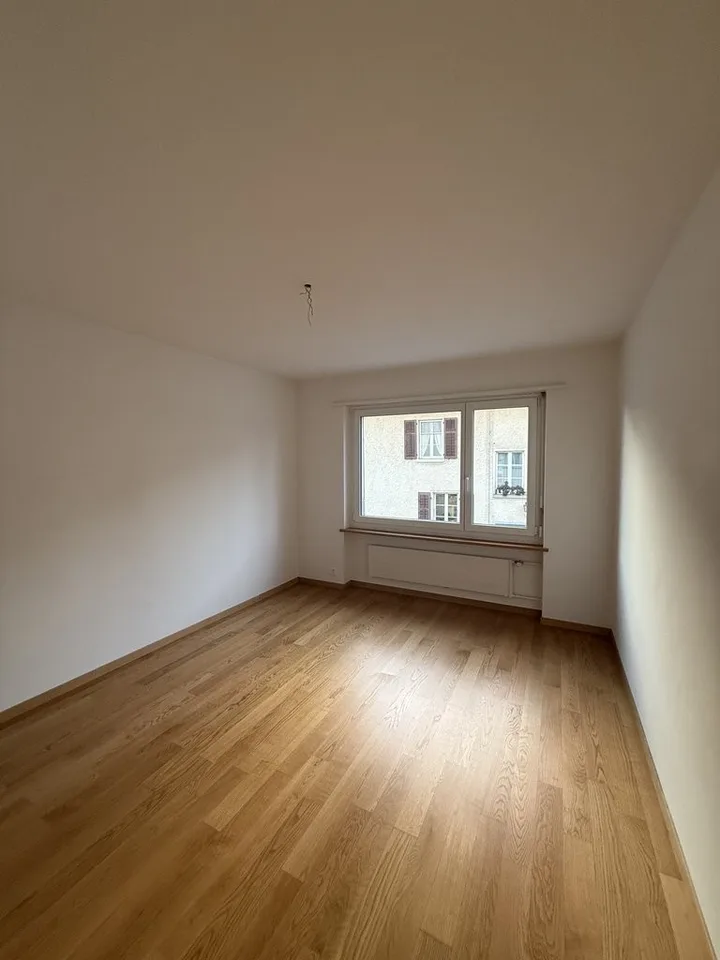 Bright 4.5-room apartment with spacious rooms and a lot of charm