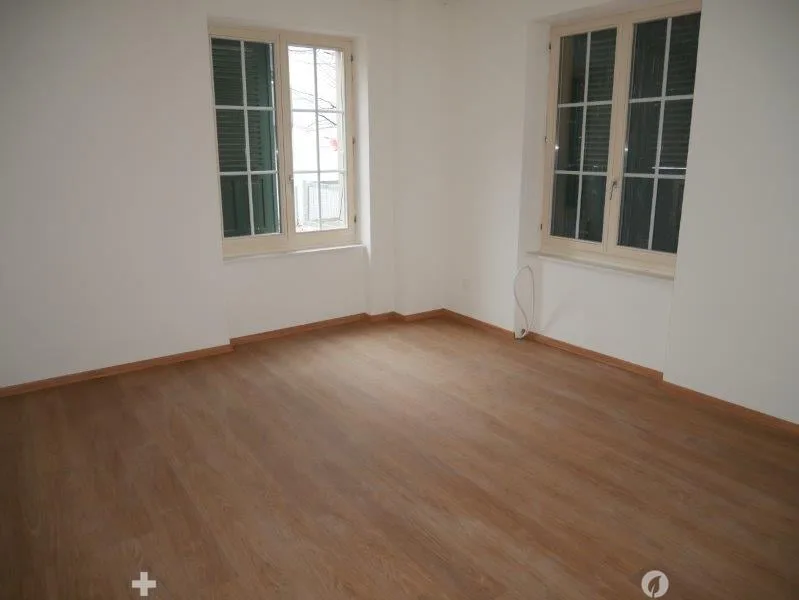 Bright 3.5-room apartment on the ground floor on Madretschstrasse in Biel/Bienne