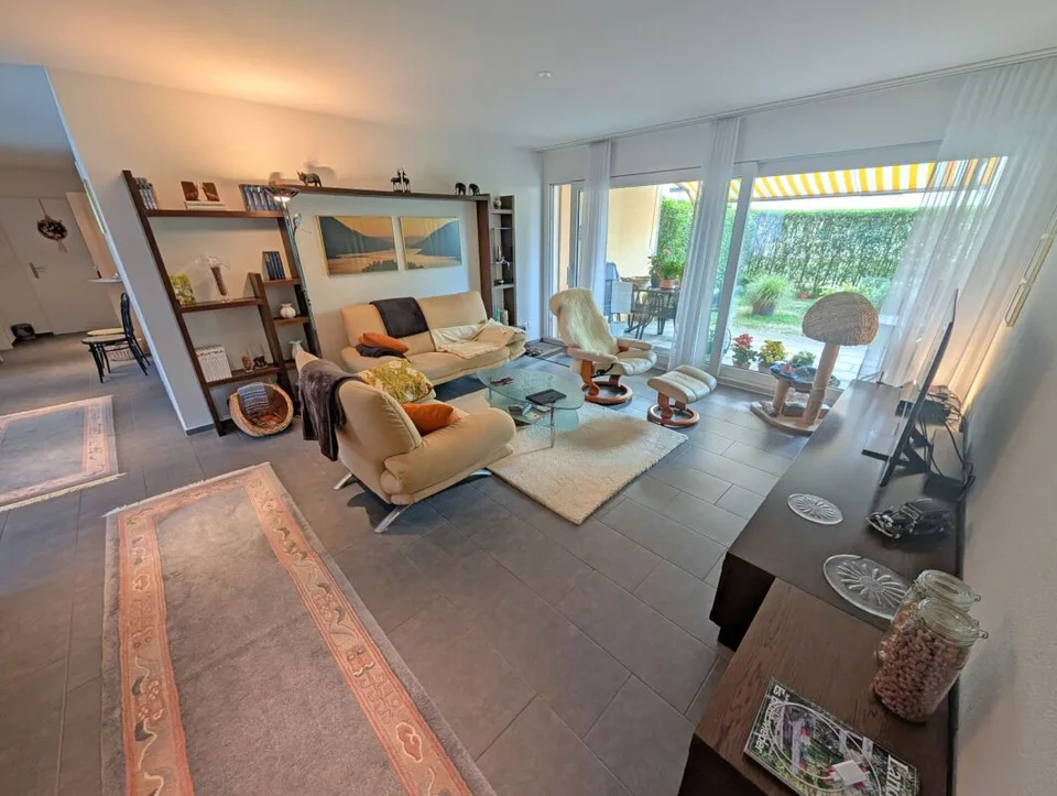 Beautiful condominiums in popular "Diamant" development
