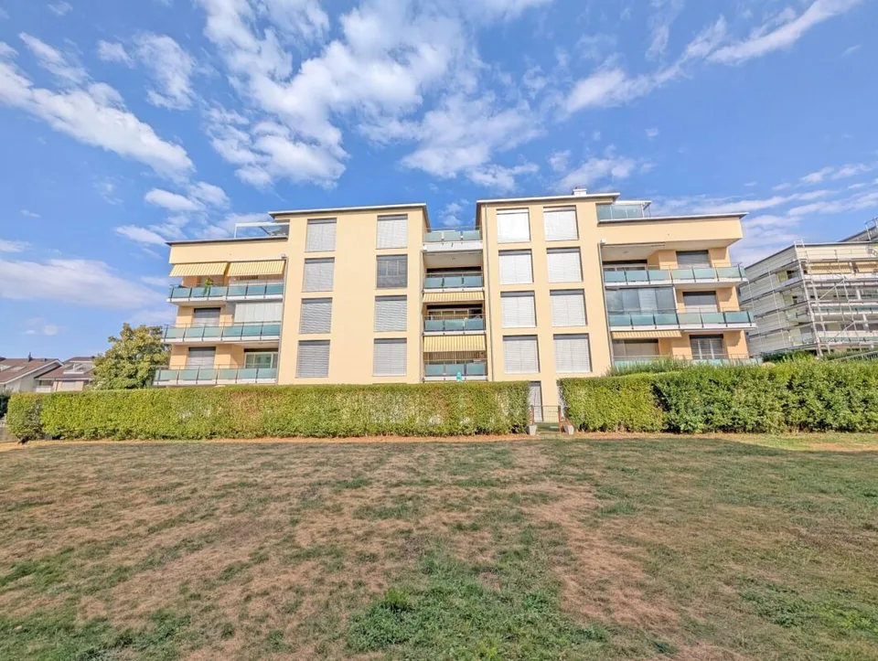 Beautiful condominiums in popular "Diamant" development