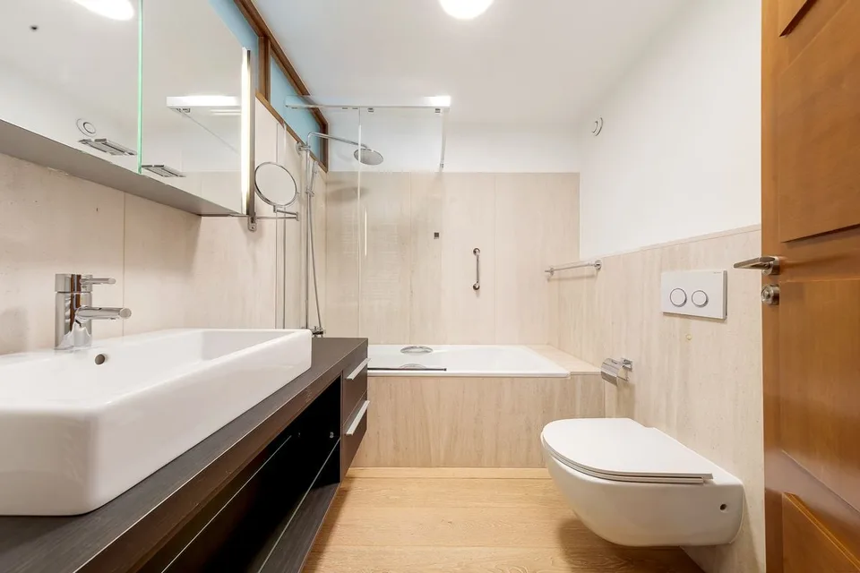 Luxueux Appartement en 1ère ligne de Lac à Territet - Exclusivité Rockwell Properties